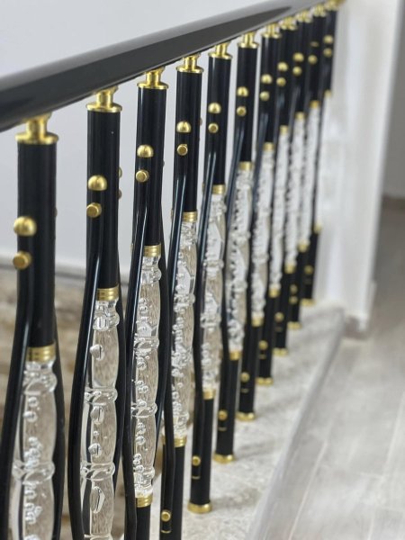 درابزين شربات اسود